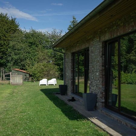 Au Petit Canteleu - Bed & Breakfast Beloeil エクステリア 写真