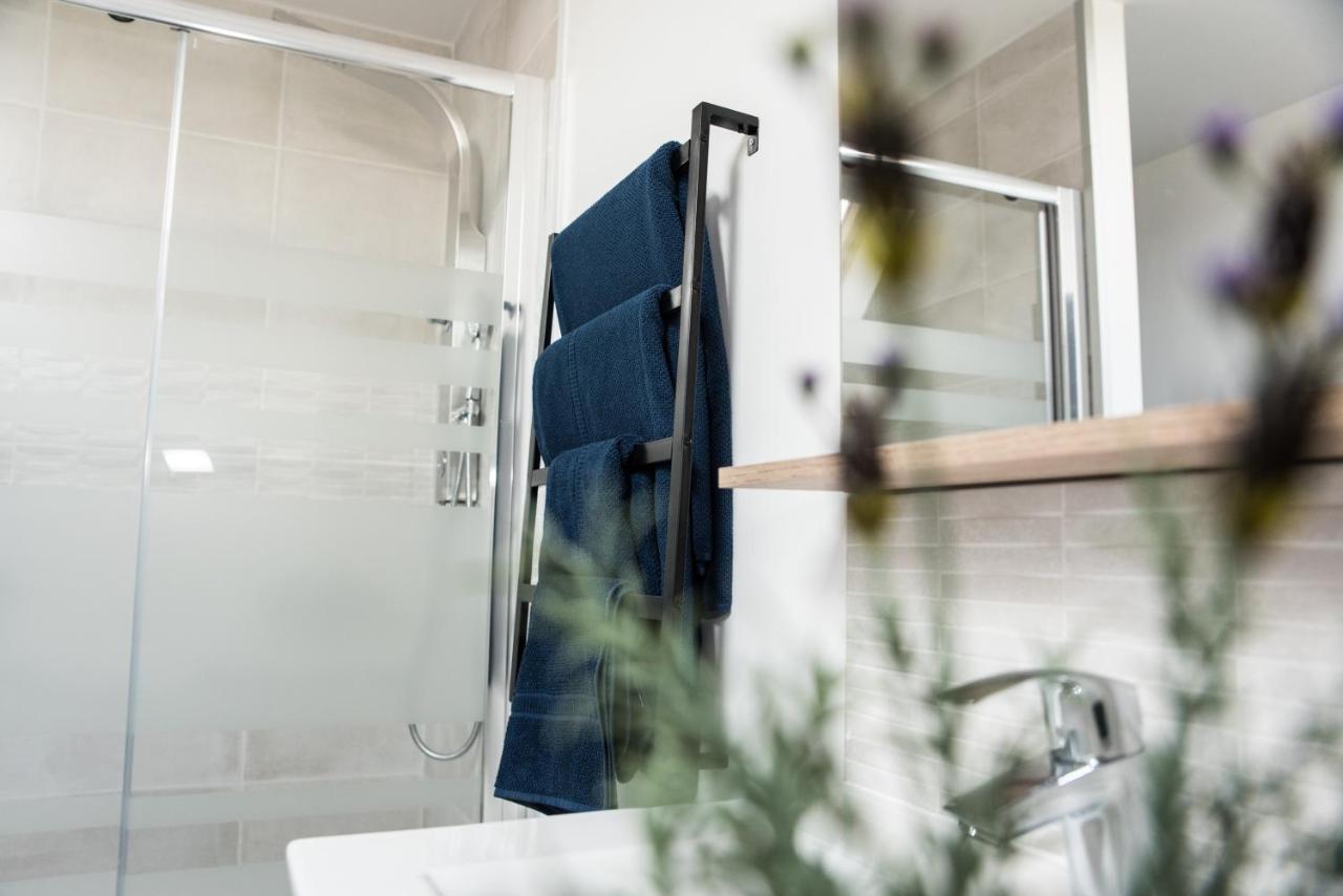 Au Petit Canteleu - Bed & Breakfast Beloeil エクステリア 写真