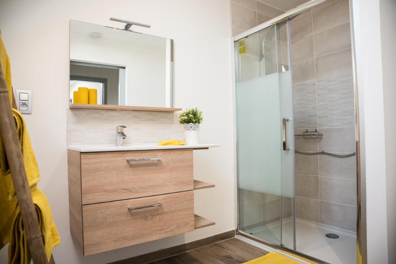Au Petit Canteleu - Bed & Breakfast Beloeil エクステリア 写真