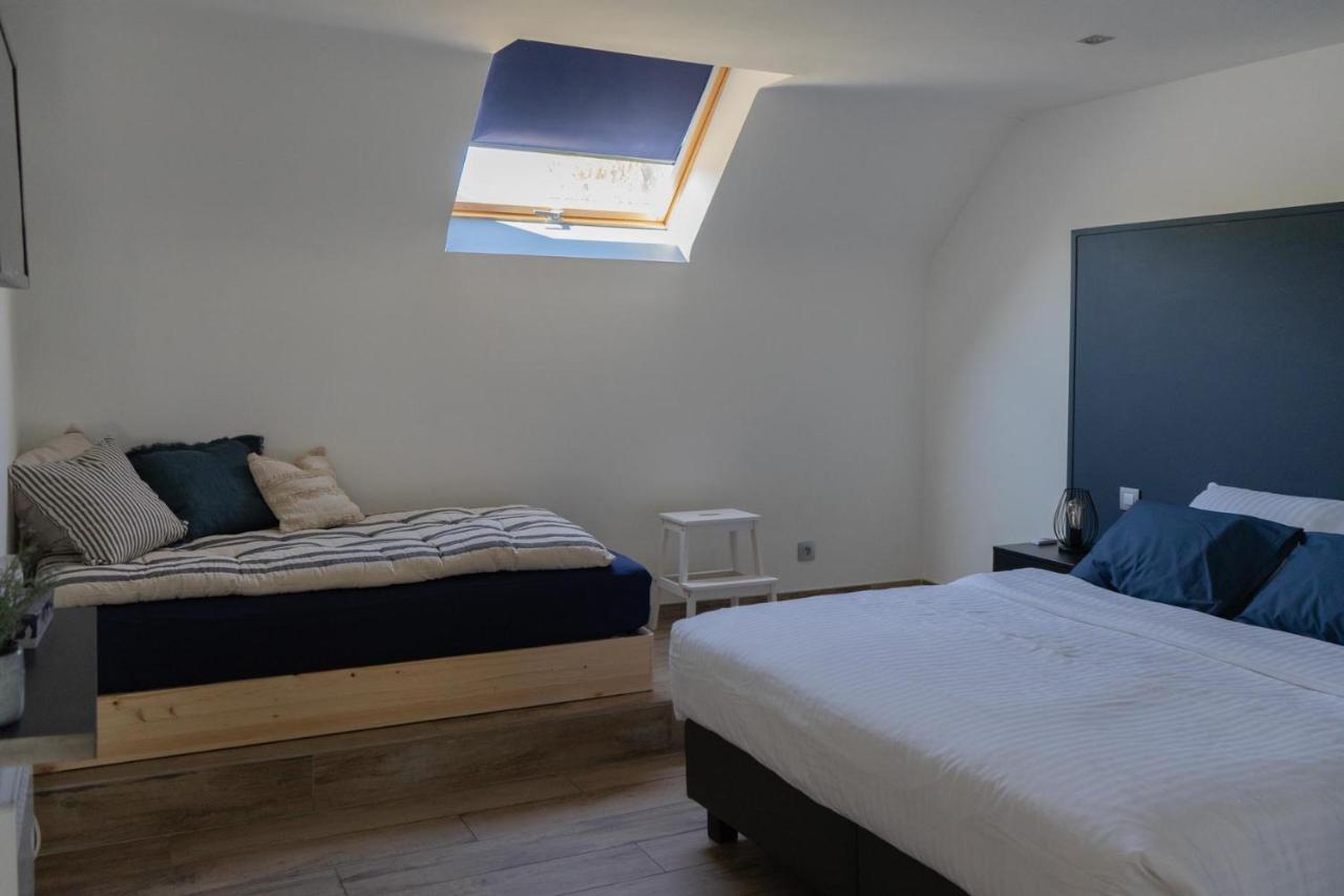 Au Petit Canteleu - Bed & Breakfast Beloeil エクステリア 写真